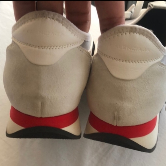 Balenciaga Race Runner Sneaker - Picture 7 of 7